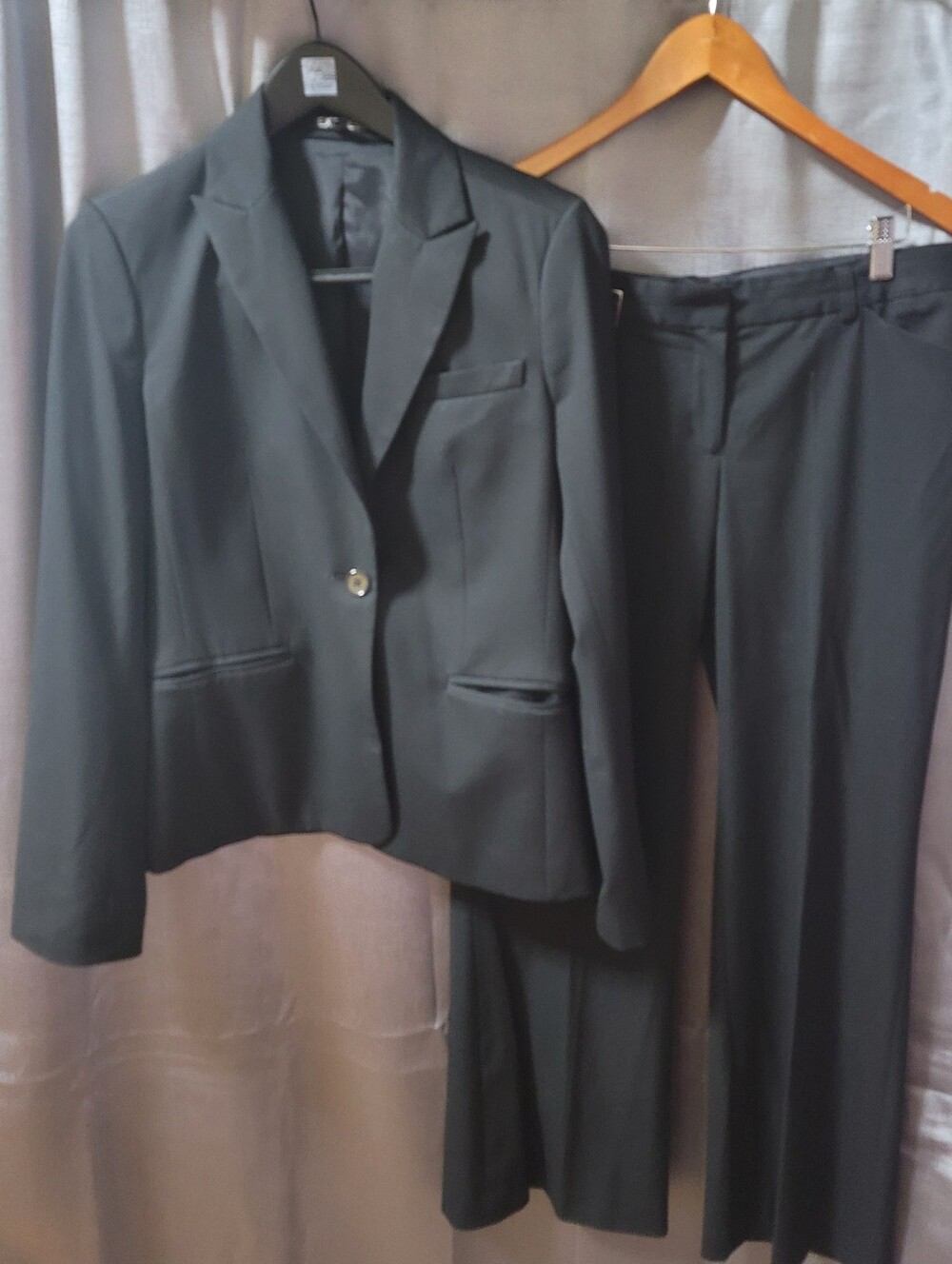 Express Women's Black Blazer & Dress Pants Suit Set